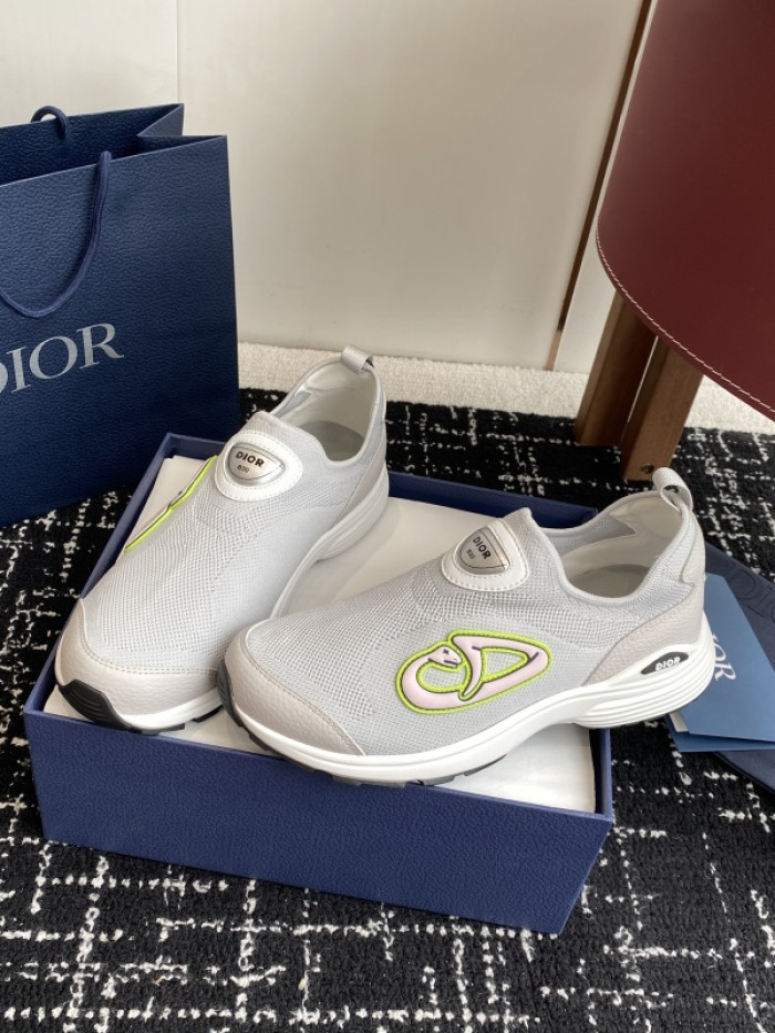 D10R SNEAKER