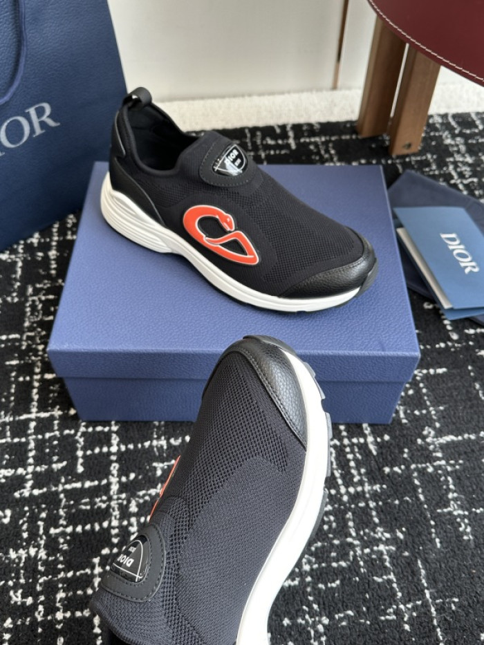 D10R SNEAKER