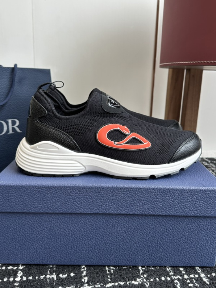 D10R SNEAKER