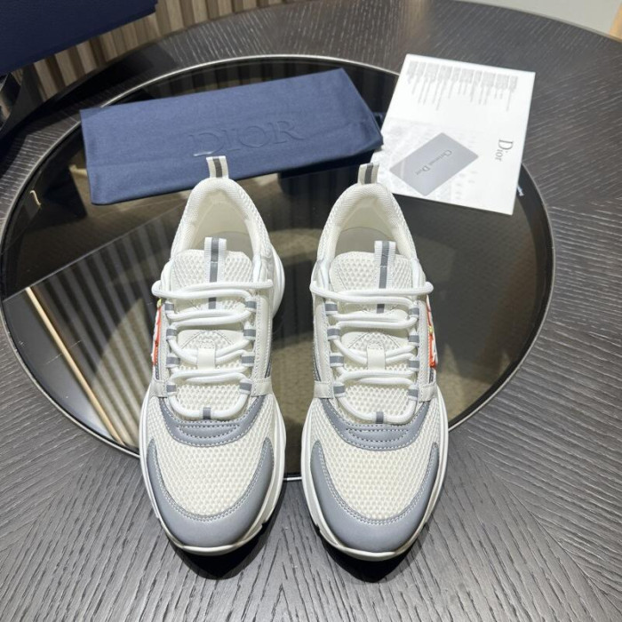 D10R SNEAKER