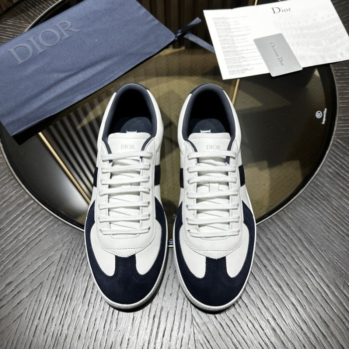 D10R SNEAKER