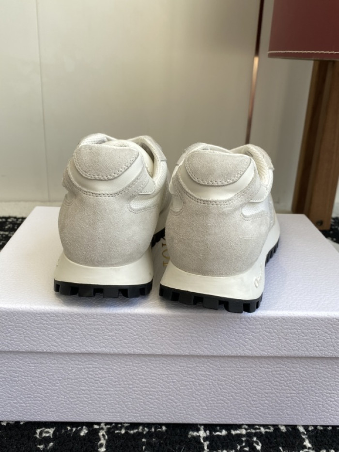 D10R SNEAKER