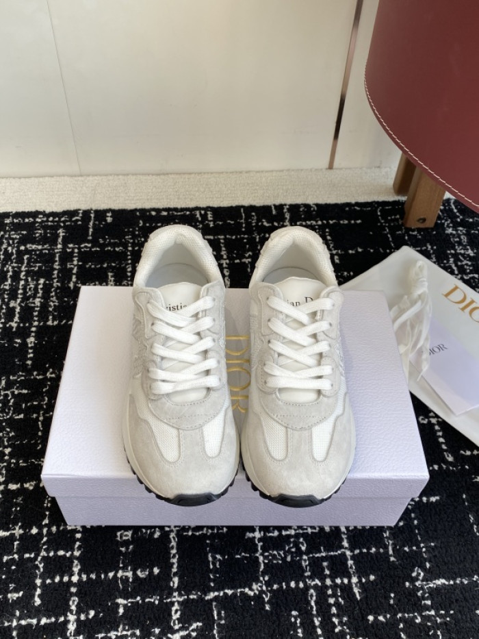 D10R SNEAKER