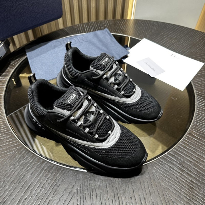 D10R SNEAKER