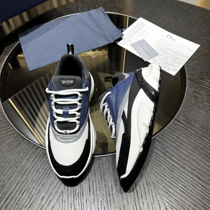 D10R SNEAKER