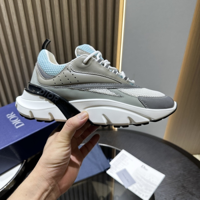 D10R SNEAKER