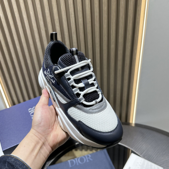D10R SNEAKER