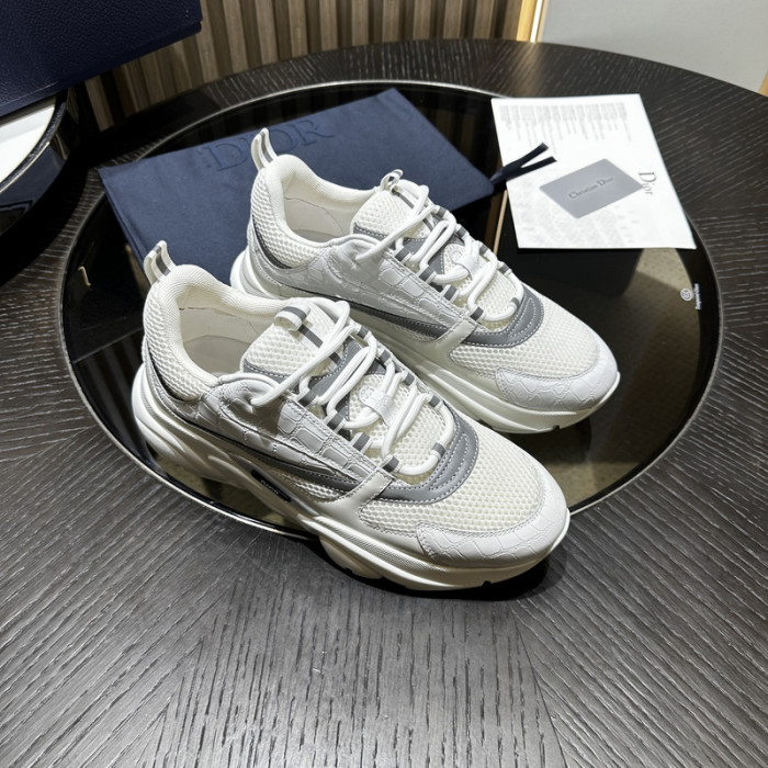 D10R SNEAKER