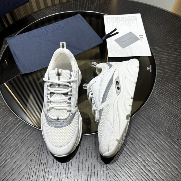 D10R SNEAKER