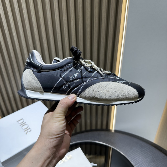 D10R SNEAKER