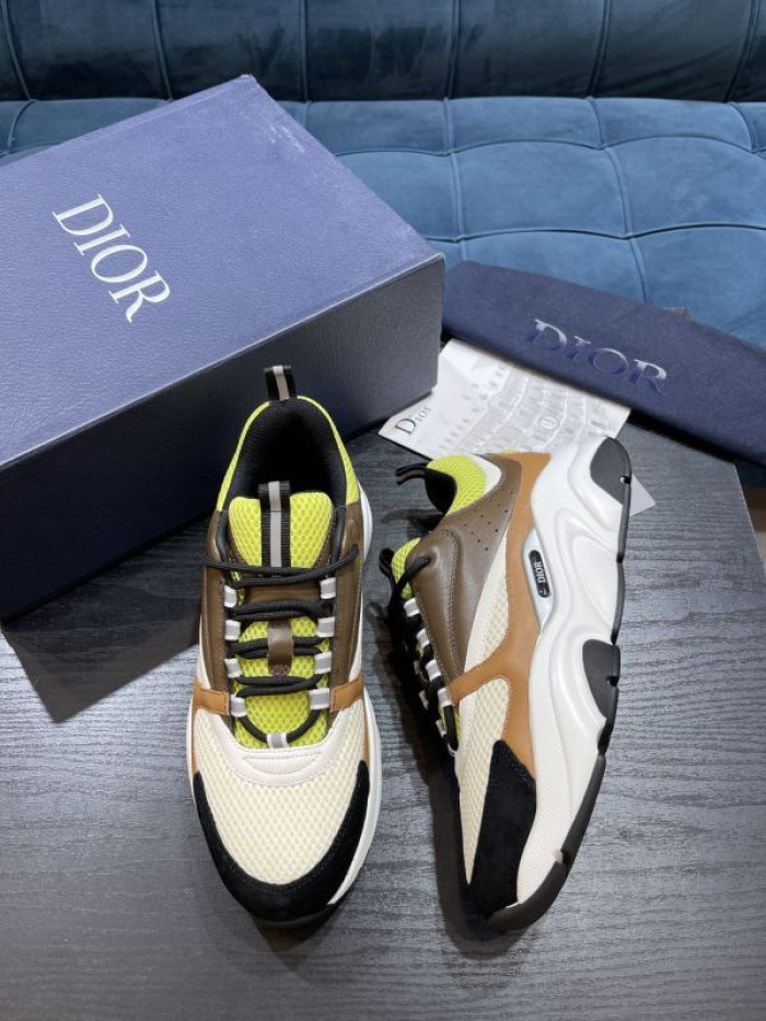 D10R SNEAKER