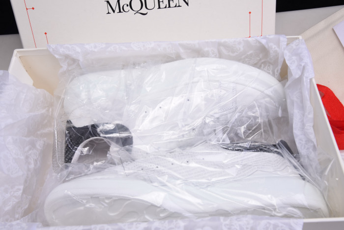 ALEX MCQU SNEAKER