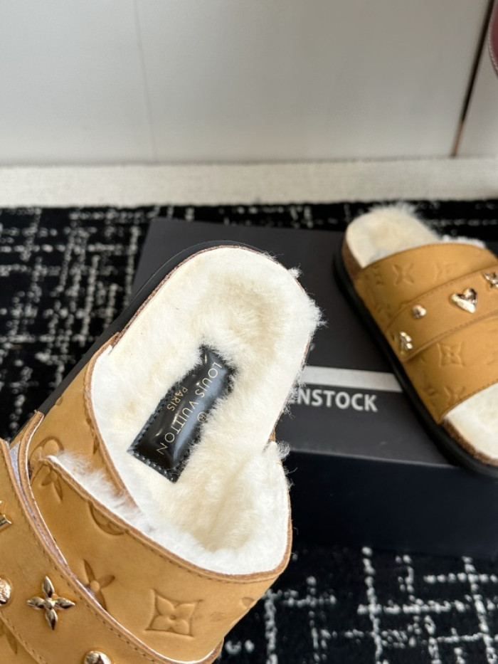 L0VT SANDAL