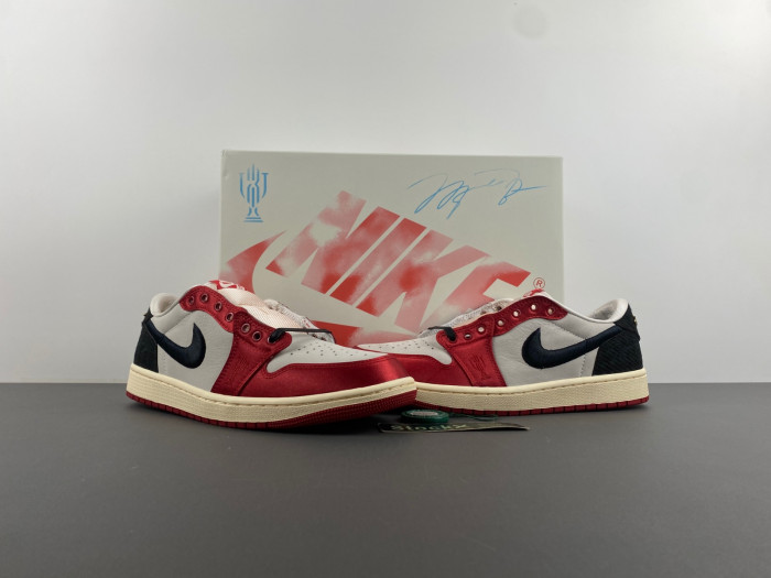 Air Jordan 1 Retro Low OG Trophy Room Away FN0432-100