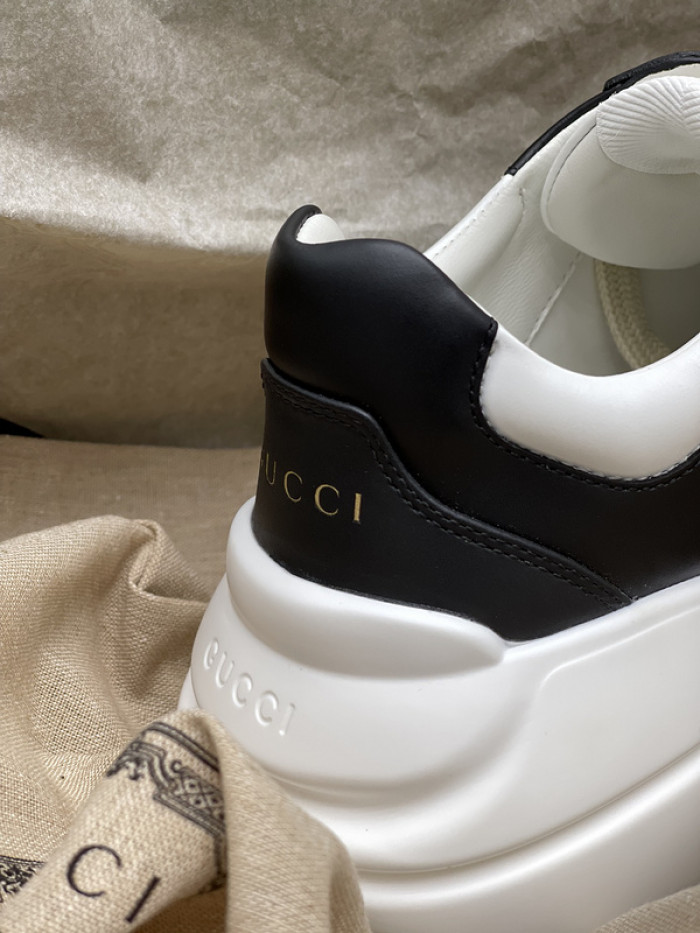 GUI SNEAKER