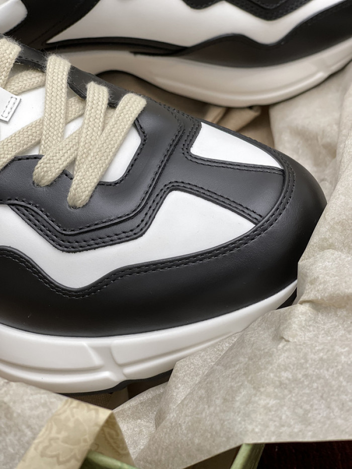 GUI SNEAKER