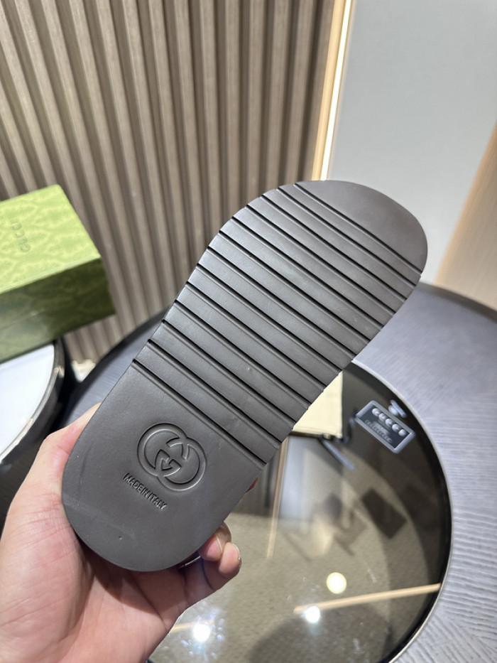 GUI SANDAL