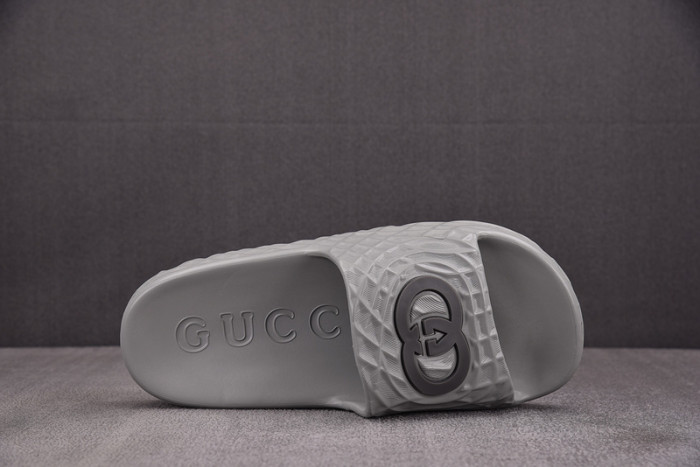 GUI SANDAL