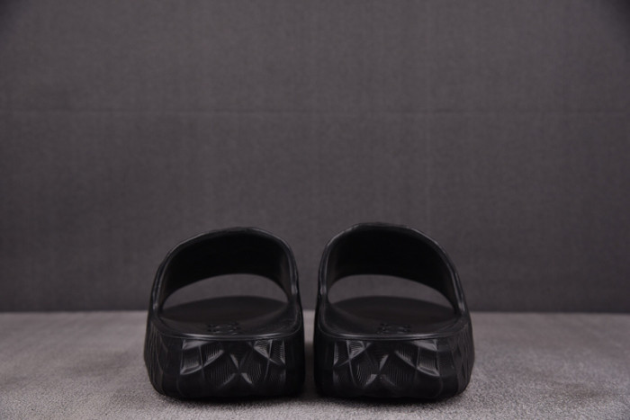 GUI SANDAL