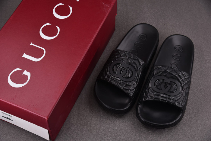 GUI SANDAL