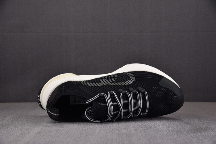 GUI SNEAKER