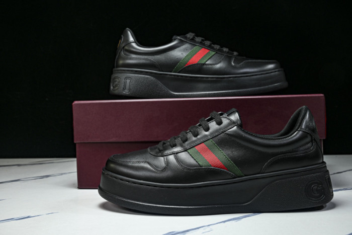 GUI SNEAKER