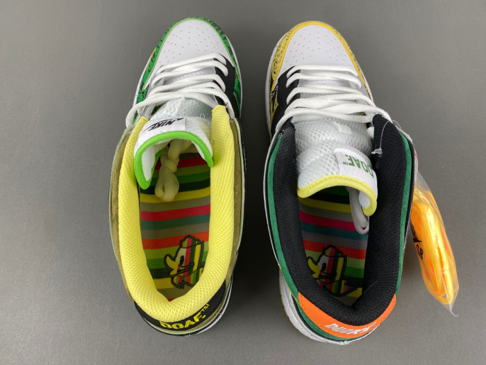 Nike Dunk Low What the Duck Away University of Oregon PE  HV1454-100