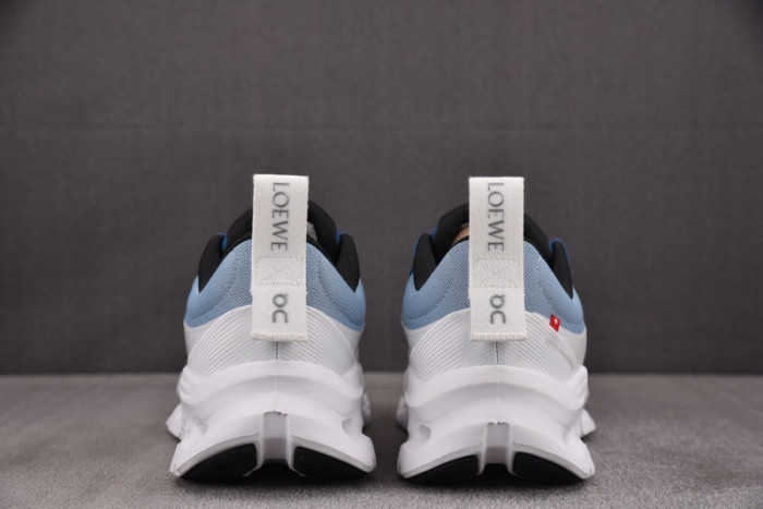 l01w1 SNEAKER