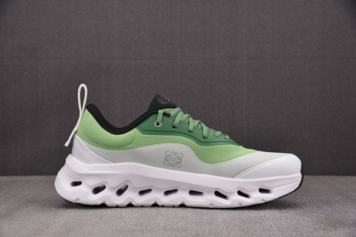 l01w1 SNEAKER