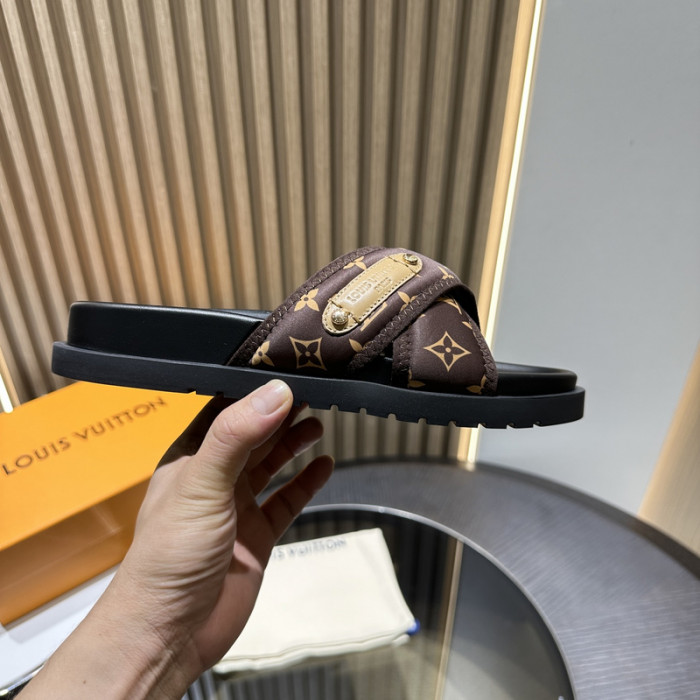 L0VT SANDAL