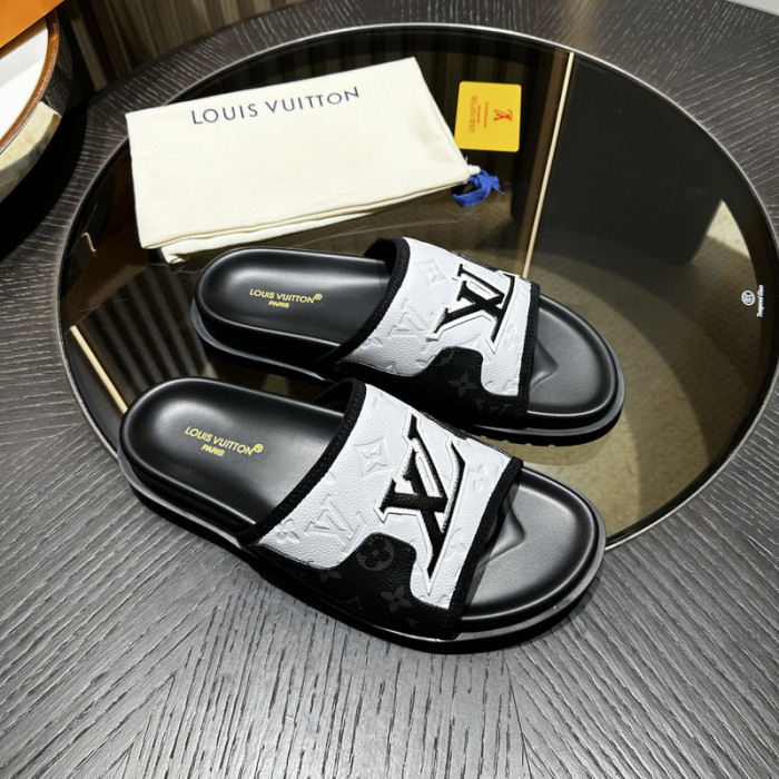 L0VT SANDAL