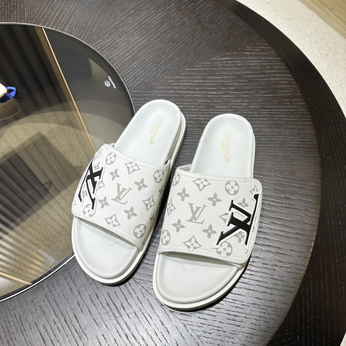 L0VT SANDAL
