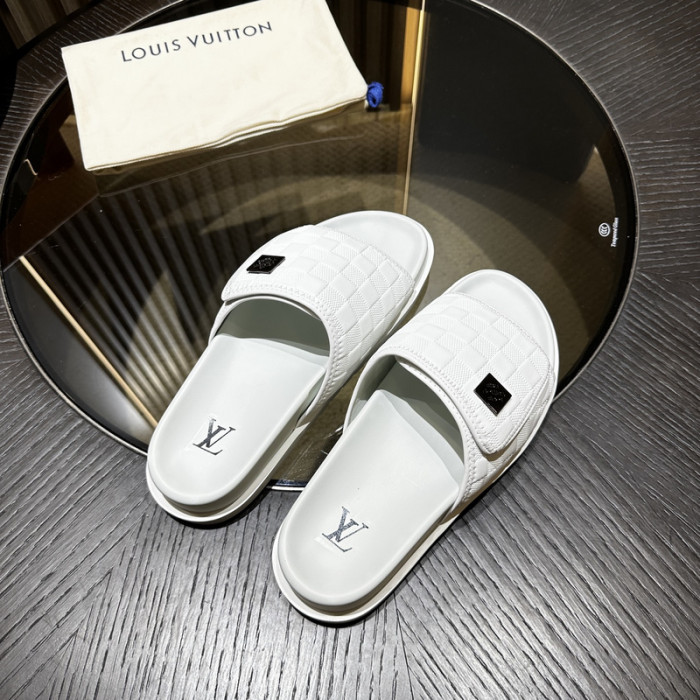 L0VT SANDAL