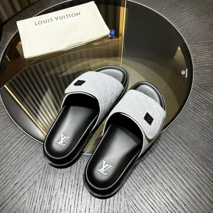 L0VT SANDAL
