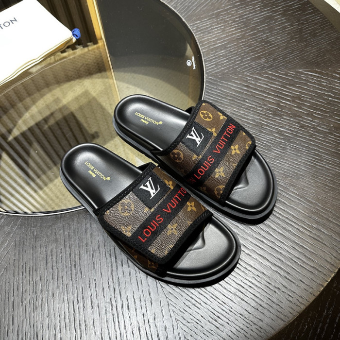 L0VT SANDAL
