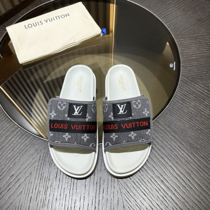 L0VT SANDAL