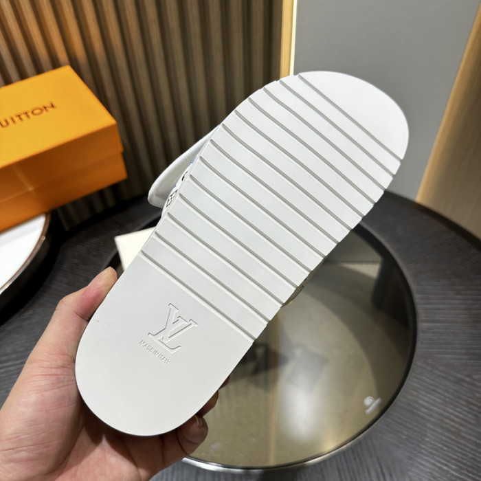 L0VT SANDAL