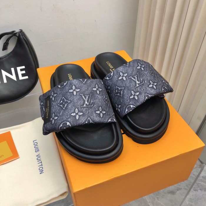 L0VT SANDAL