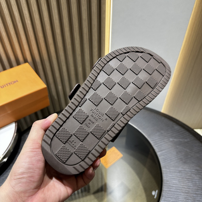 L0VT SANDAL