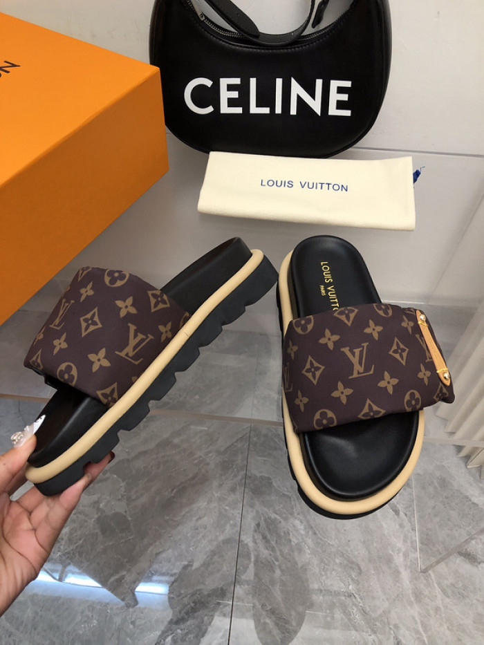 L0VT SANDAL