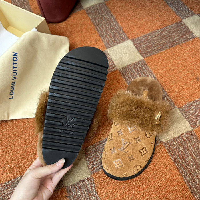 L0VT SANDAL