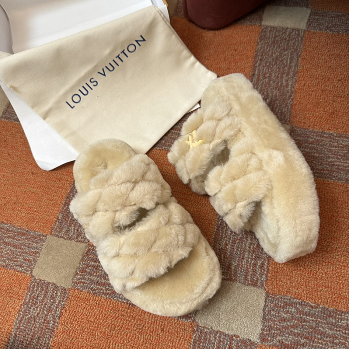 L0VT SANDAL
