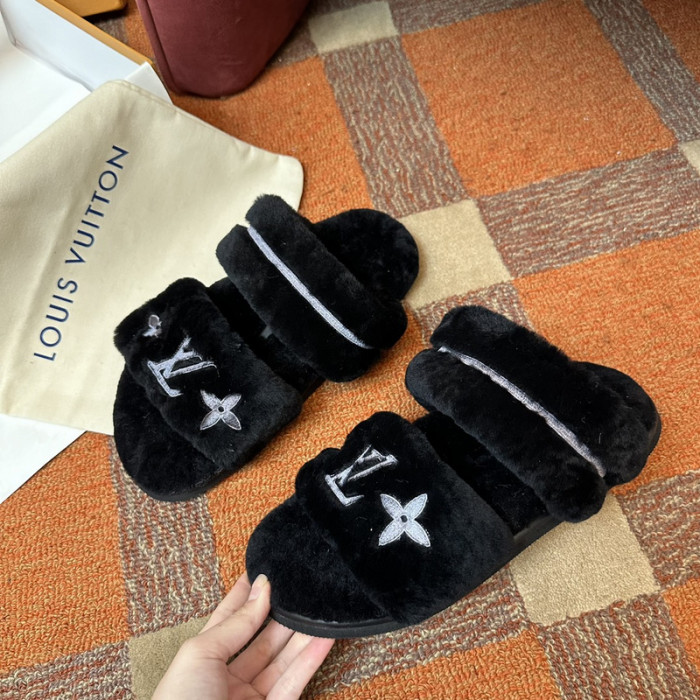 L0VT SANDAL