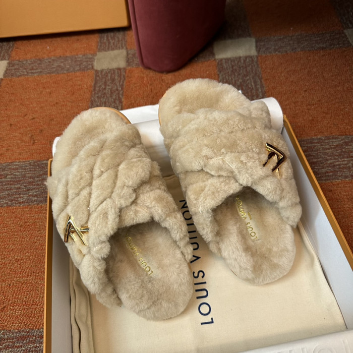 L0VT SANDAL
