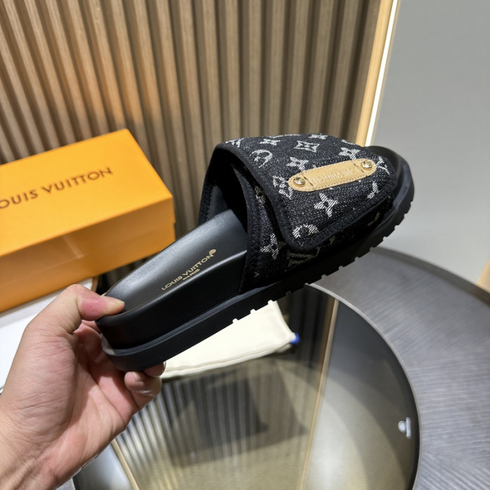 L0VT SANDAL