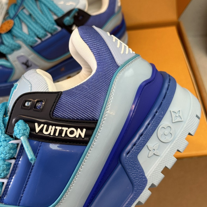 L0VT SNEAKER