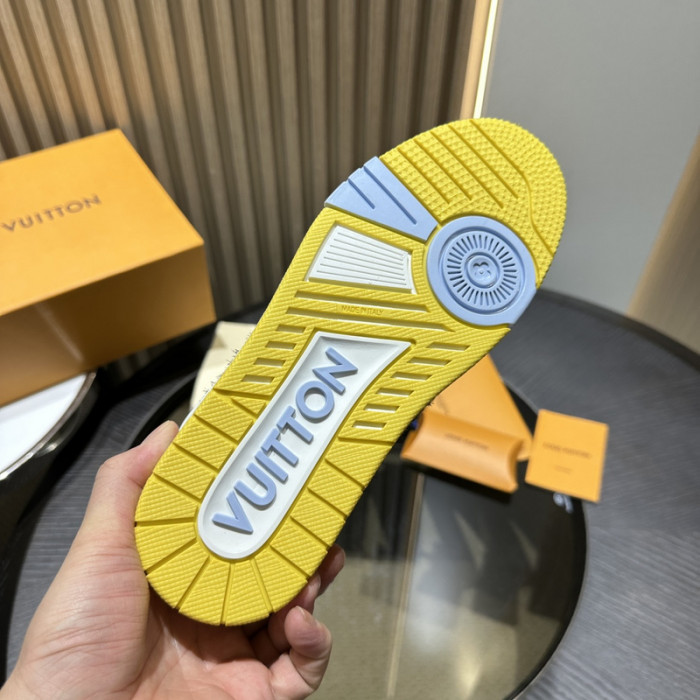 L0VT SNEAKER