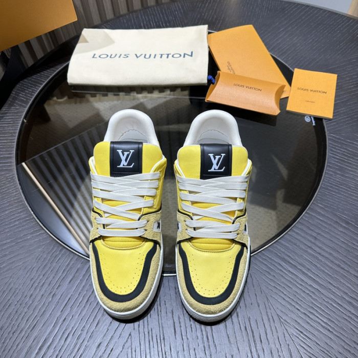 L0VT SNEAKER