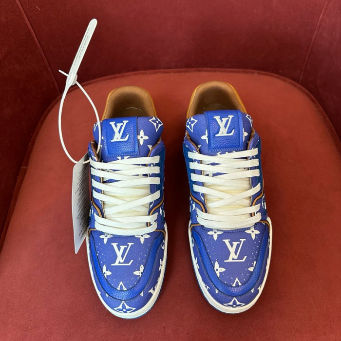 L0VT SNEAKER