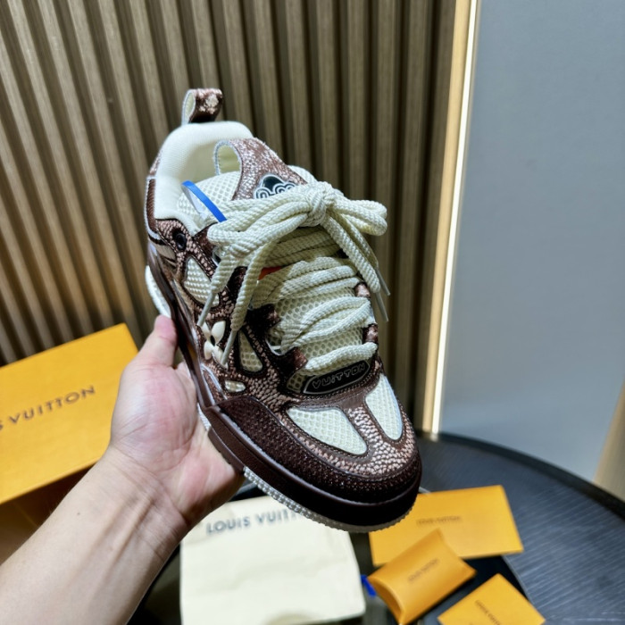 L0VT SNEAKER